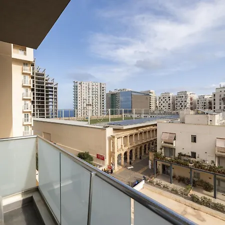 Sunny Days * Sliema